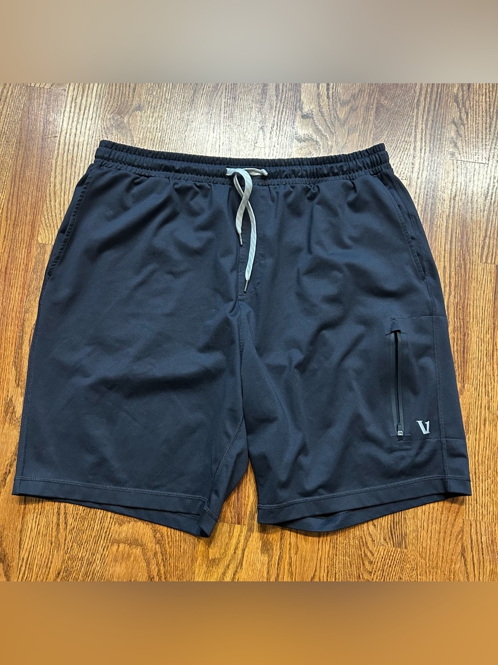 Vuori Shorts Men XL Sunday Performance Black Athletic Training Gym Yoga V3018